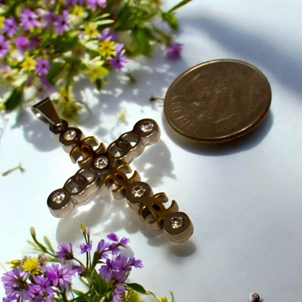 Stainless Steel Elegant Gold Cross Pendant